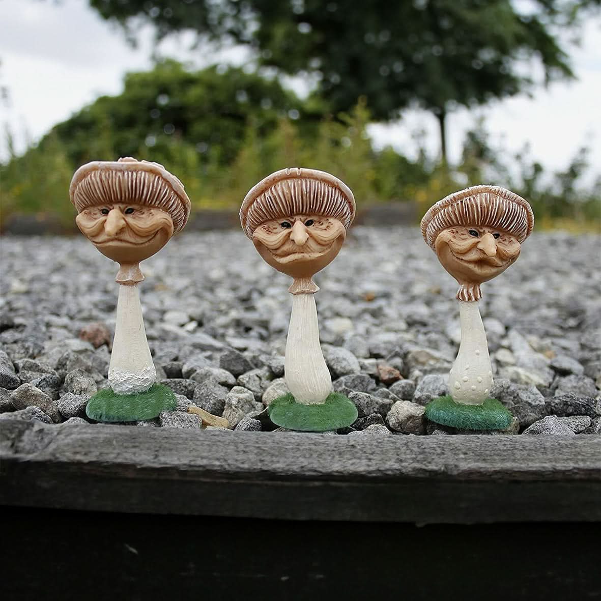 Lot de 3 ornements miniatures en forme de champignons de jardin
