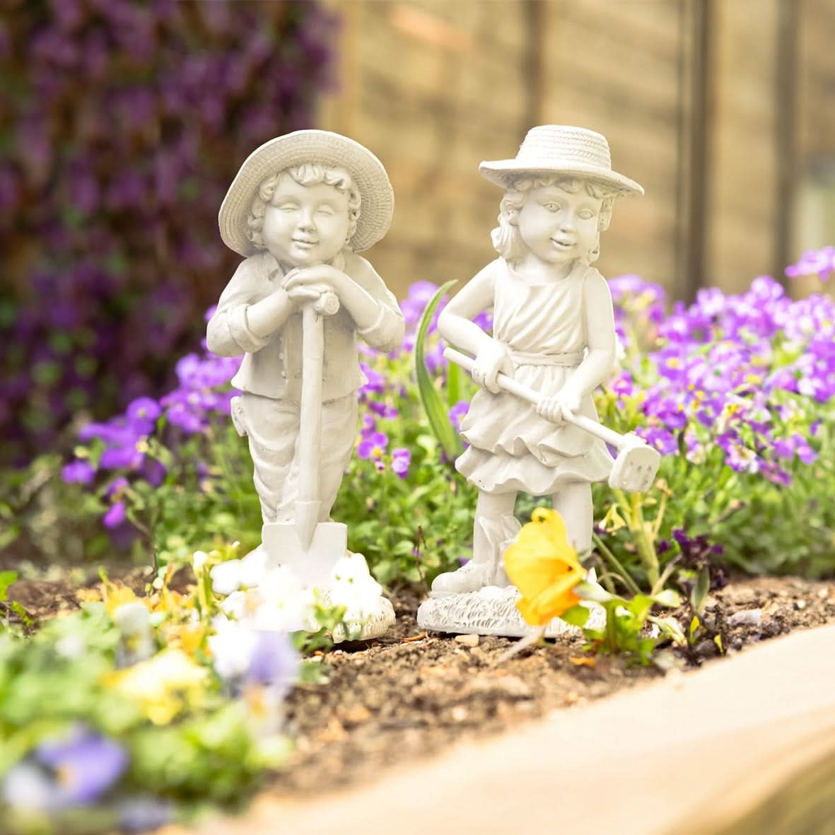 Ensemble de 2 statues de jardinage pour enfants