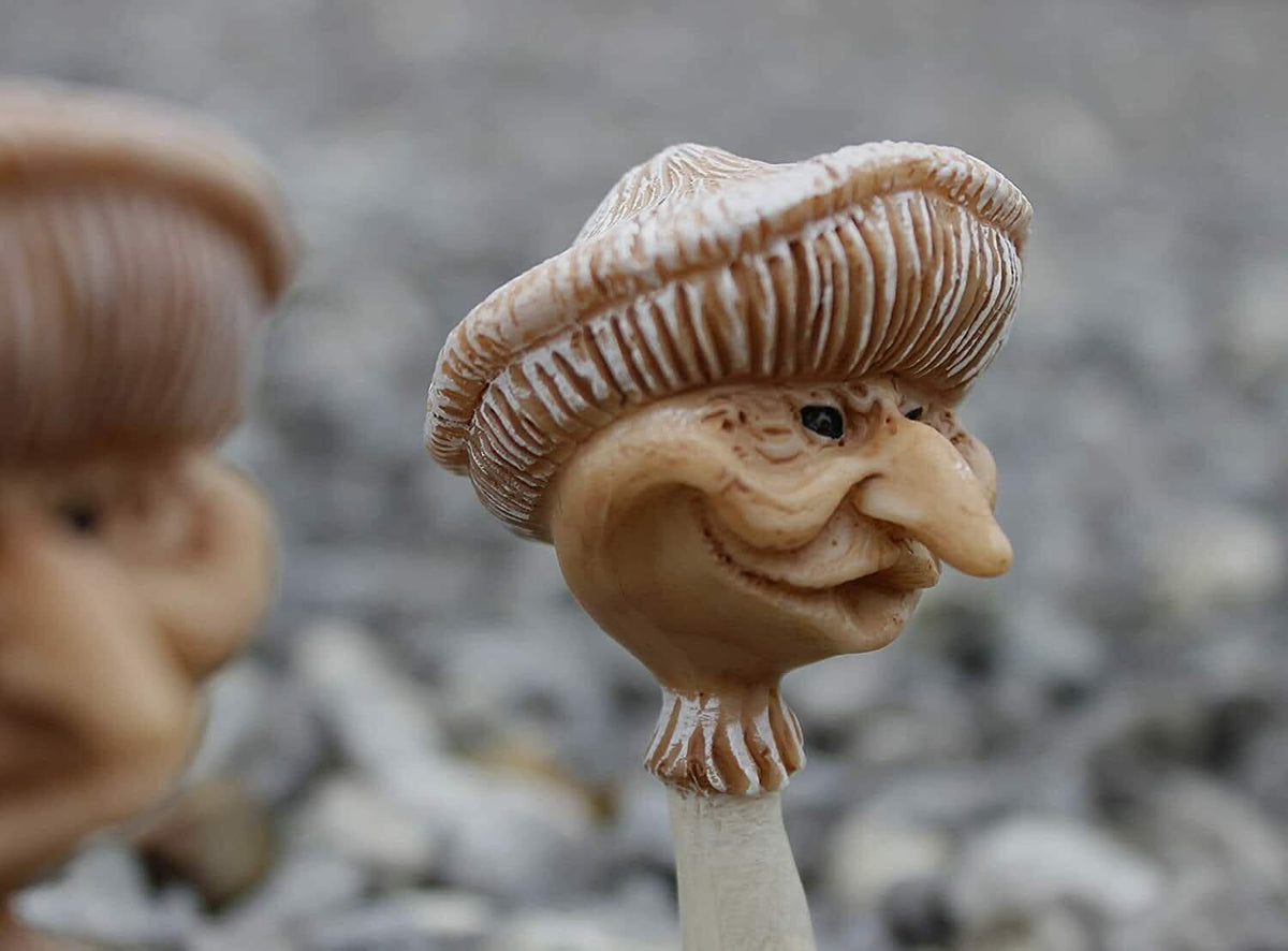 Lot de 3 ornements miniatures en forme de champignons de jardin