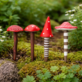 Lot de 4 ornements de jardin miniatures en forme de champignons