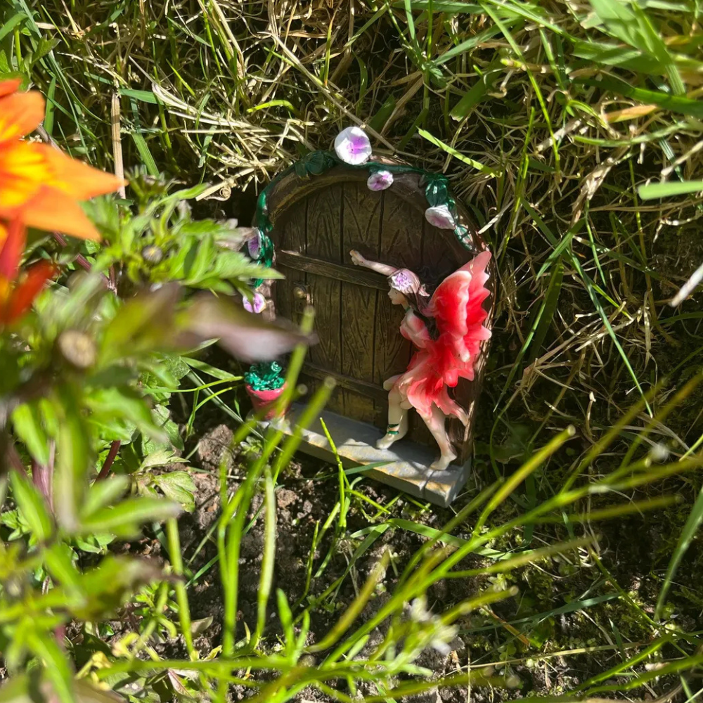 Ornements de jardin féerique, porte rose